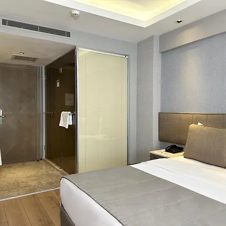 Ahc Grand Bazaar Hotel 4*