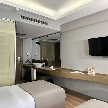 Ahc Grand Bazaar Hotel