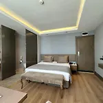 Ahc Grand Bazaar Ξενοδοχείο 4*